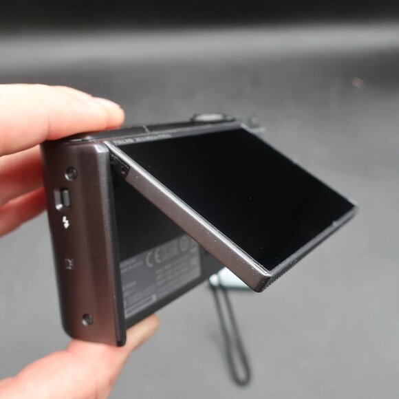 Canon PowerShot SX730 HS Digital Camera 20.3 MP W/40x Optical Zoom & 3" Tilt LCD - Picture 9 of 13